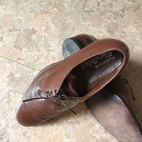 Men’s shoes Classic Florsheim Brown Leather Size  9.5 D - Picture 3 of 3